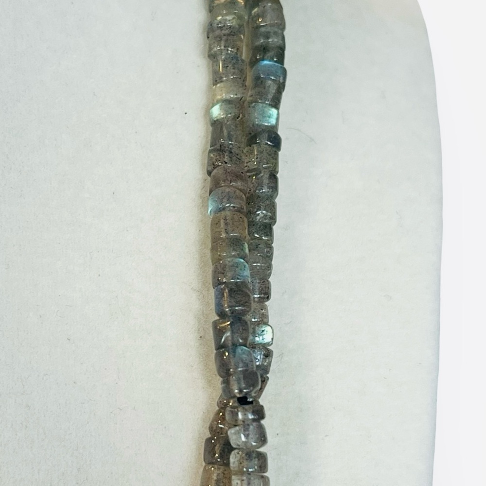 Green Gray Beaded Necklace Set - Picture 2 of 3